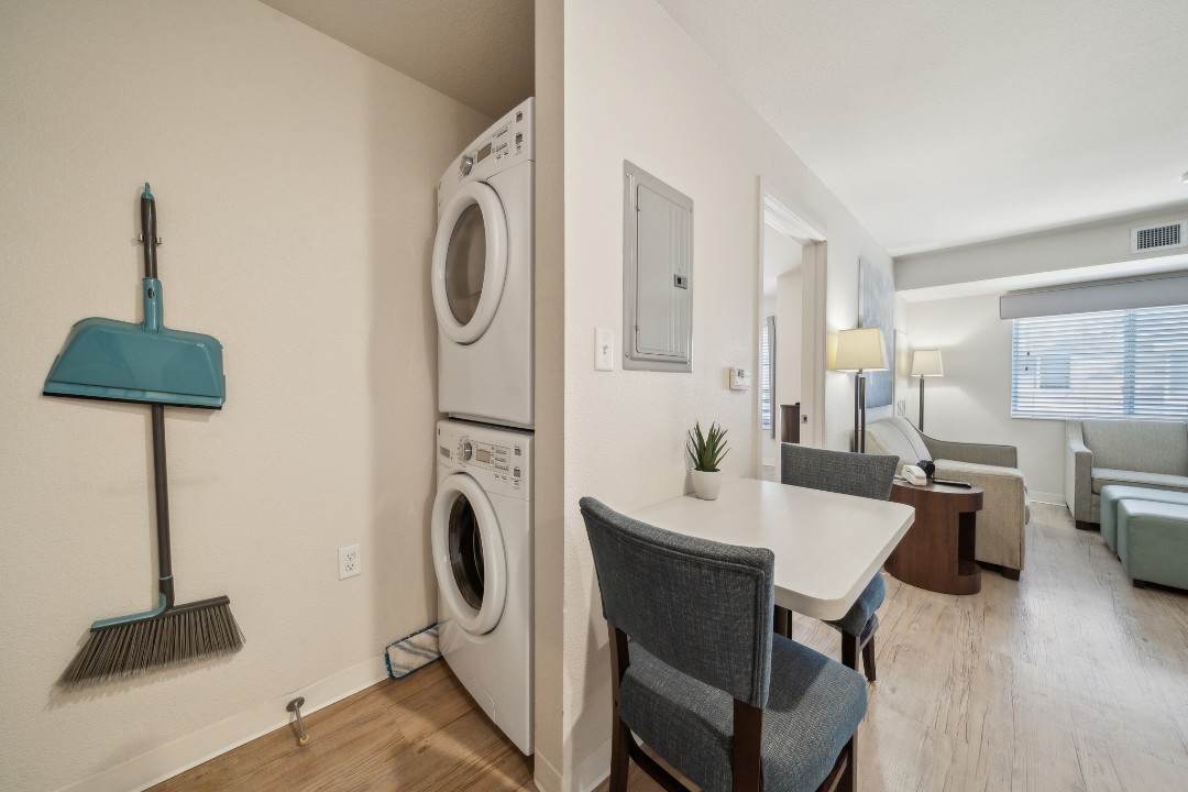 Simplicity At the Rim · Unit 1217  1/1