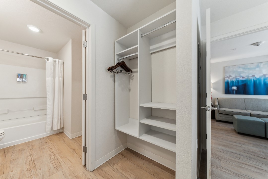 Simplicity At the Rim · Unit 1211  1/1