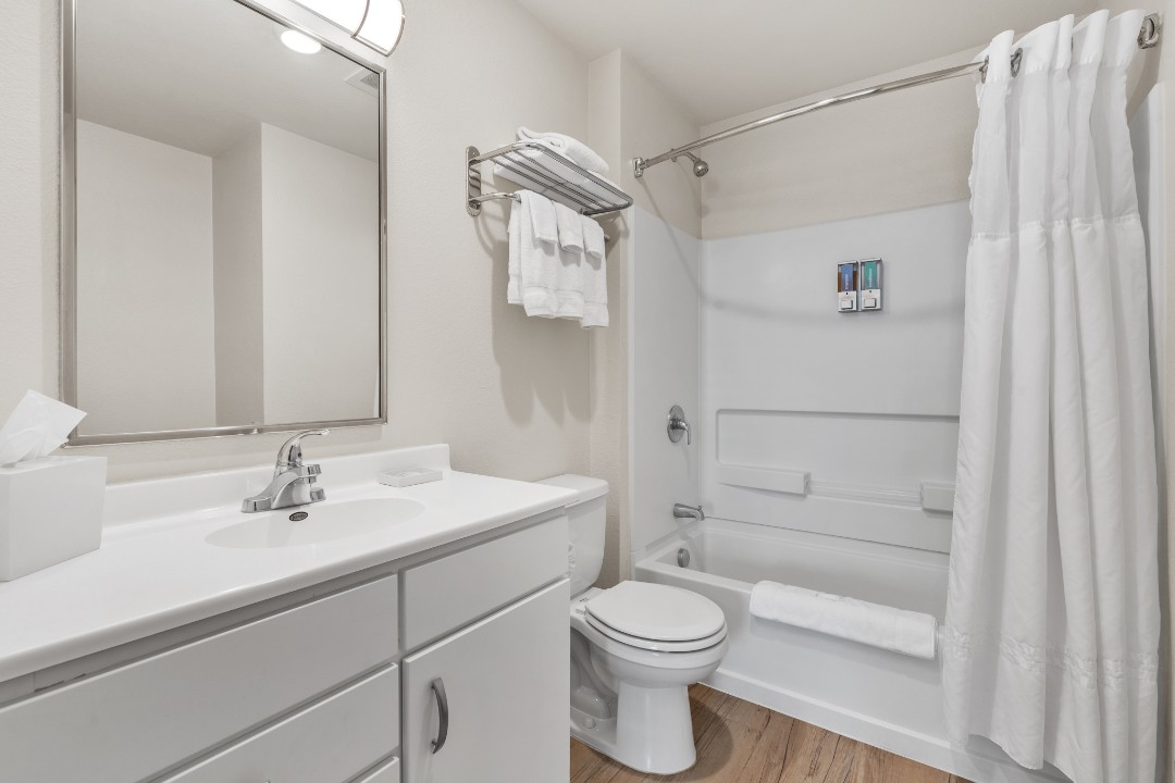 Simplicity At the Rim · Unit 1221  2/2