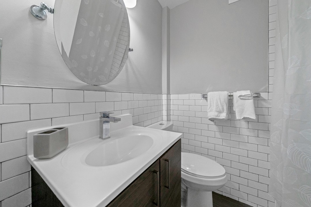Avenue · Unit A821 2Br