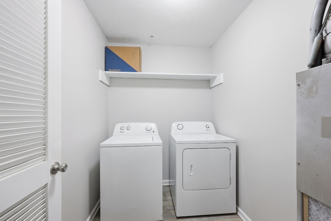 Highland Park apartments · Unit 904 2/2