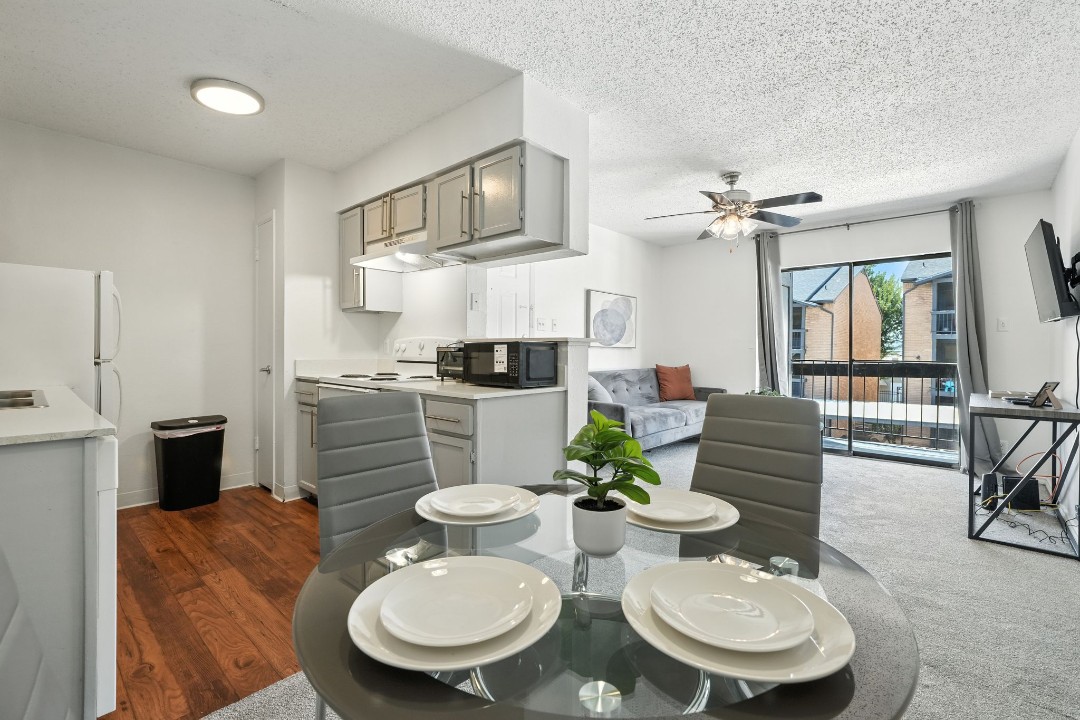 Mueller Flats · Unit 314 1/1