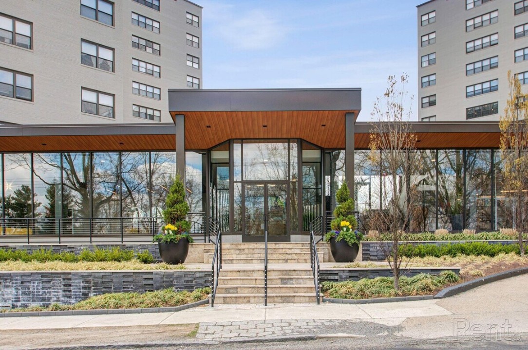 Avenue · Unit A810 · Epic 2Br, Pool, Gym, Parking