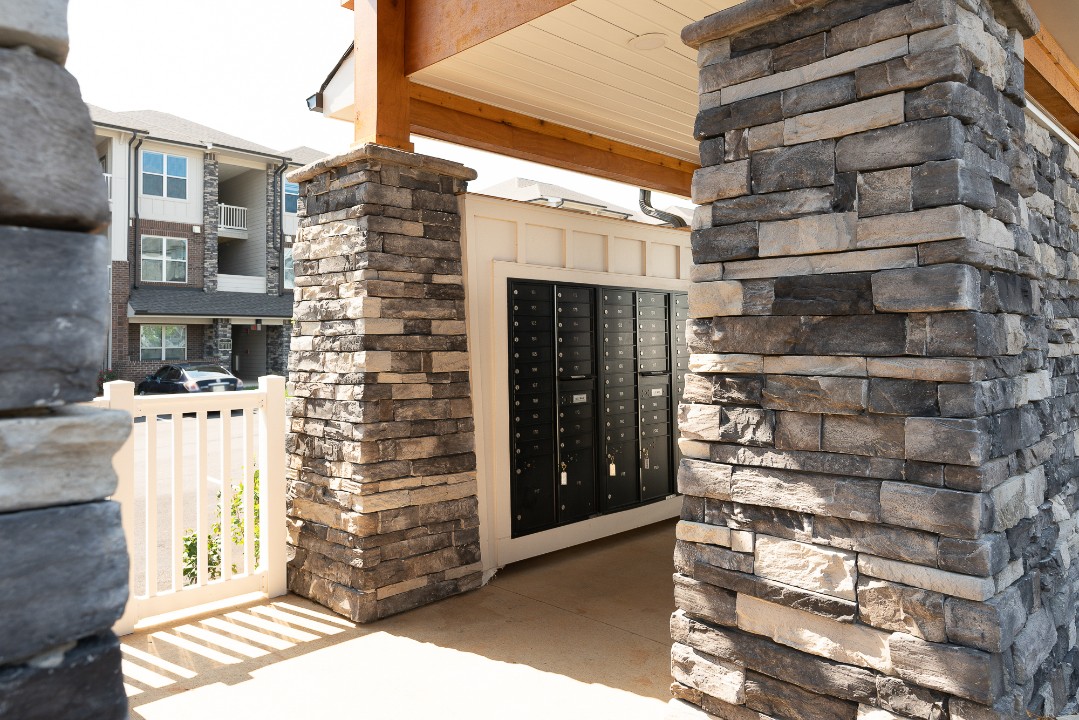 Overlook at Farragut 3001, 1BD/1BA