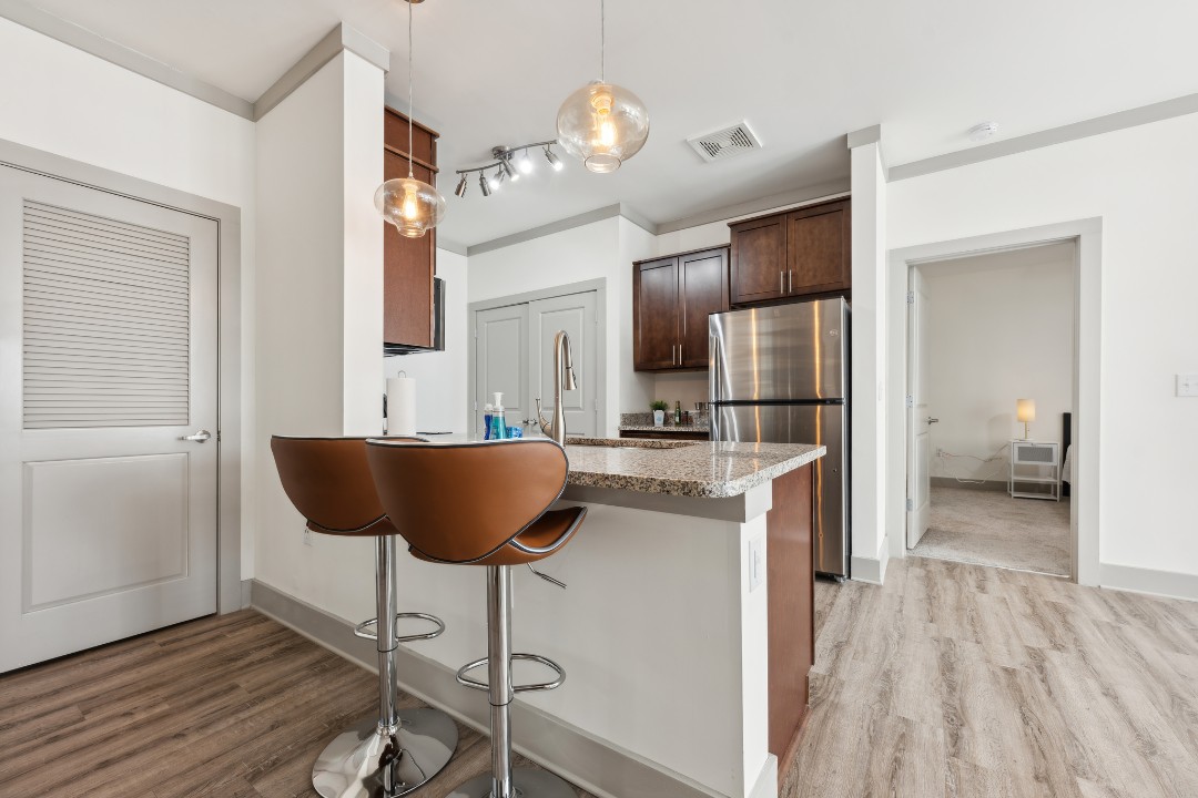 Overlook at Farragut 3005, · Unit 2/2