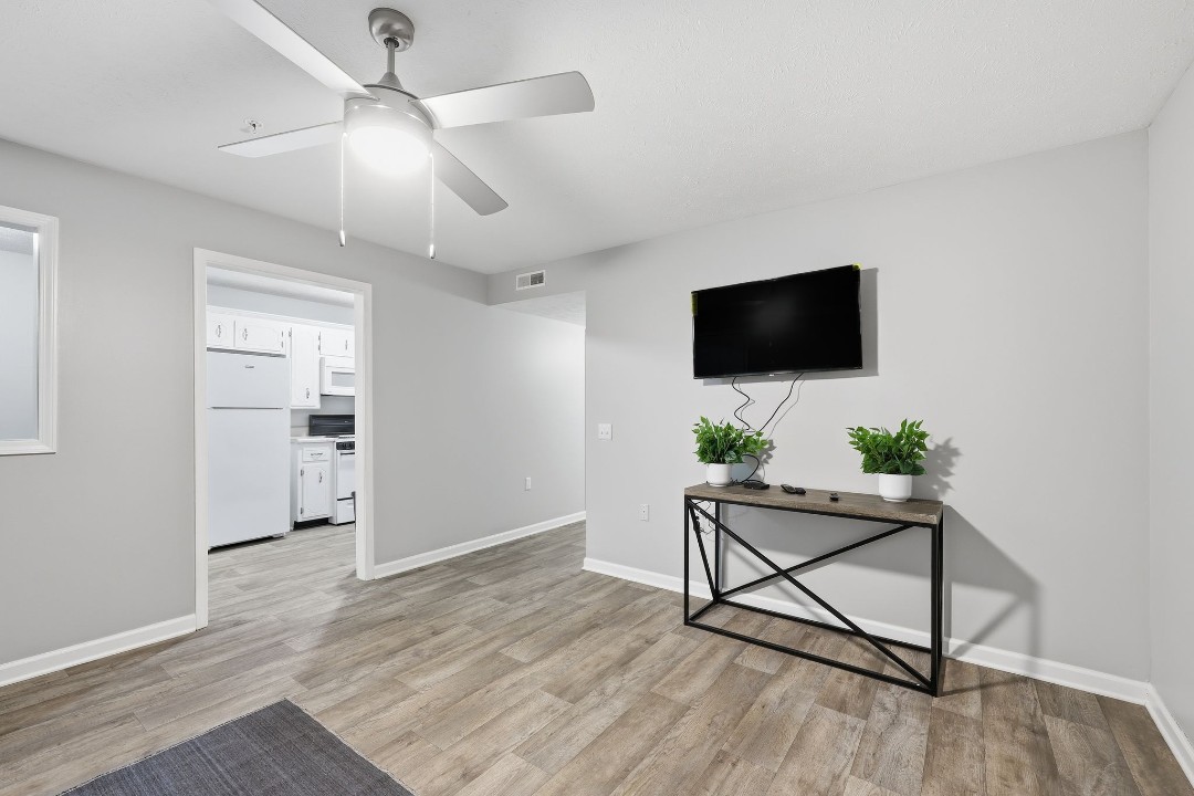 Highland Park apartments · Unit 904 2/2