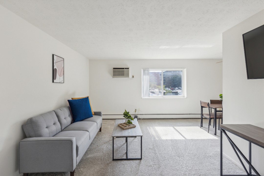 Midtown Towers 3402, · Unit 1/1