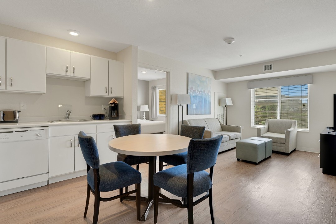 Simplicity At the Rim · Unit 1208  2/2