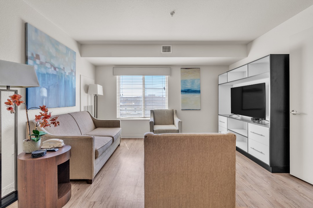 Simplicity At the Rim · Unit 1402 3/2