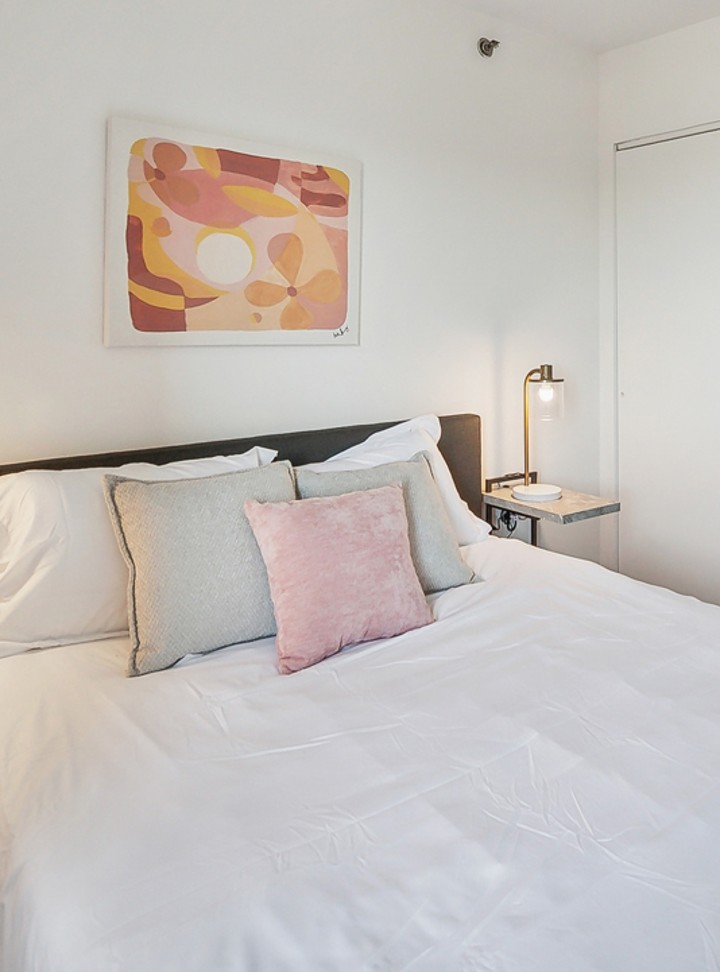 Pa Place 1002, 2br