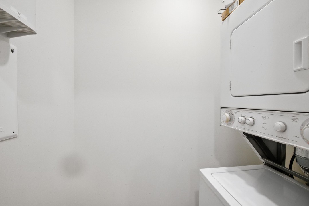 Arte Luxury townhomes B1 2/2.5