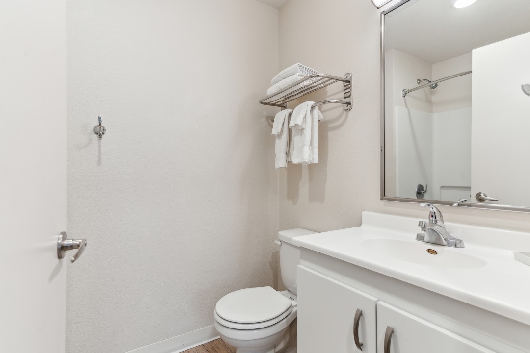 Simplicity At the Rim · Unit 1310 1/1