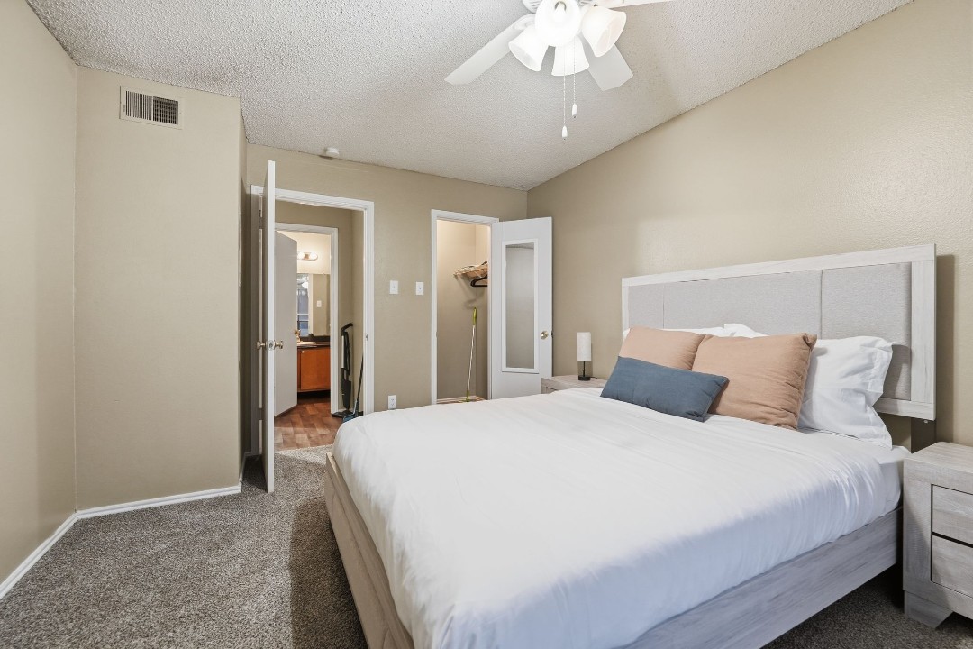 District West · Unit 815