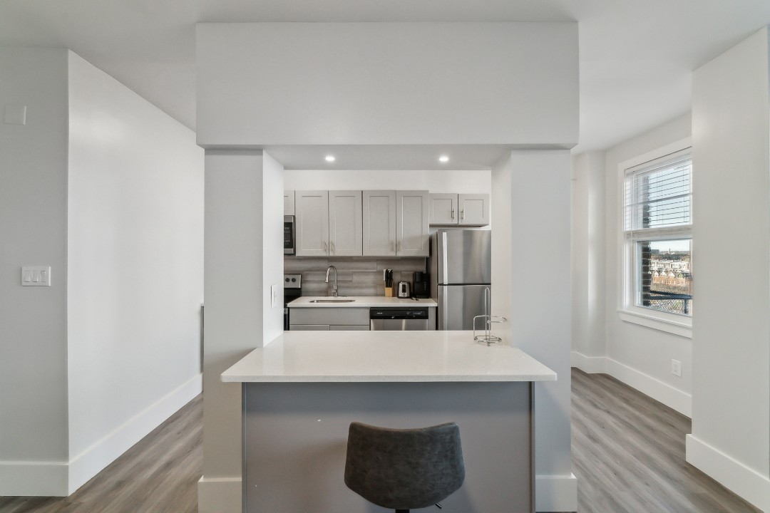 Fairfax Apartments · Unit 725 1/1
