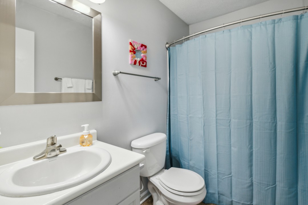 Carlson Bay, 969-304, · Unit 1/1