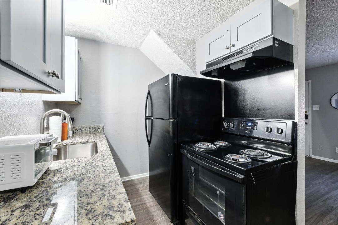 Pioneer Creek 608-03 · Unit 1/1