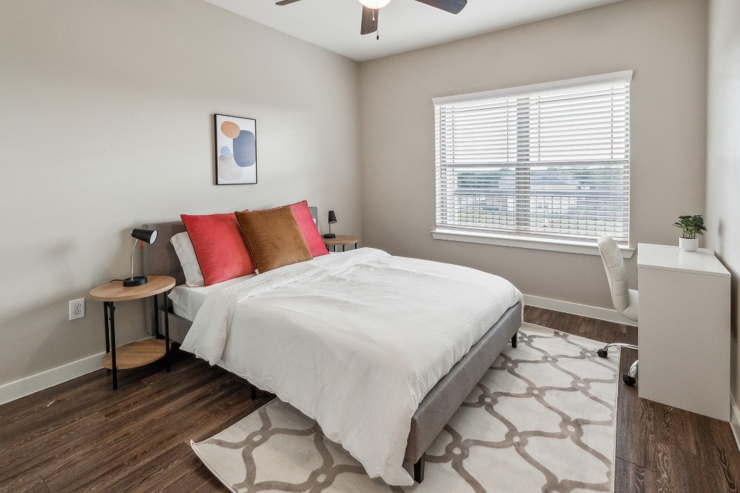 1 Bedroom · Signature layout