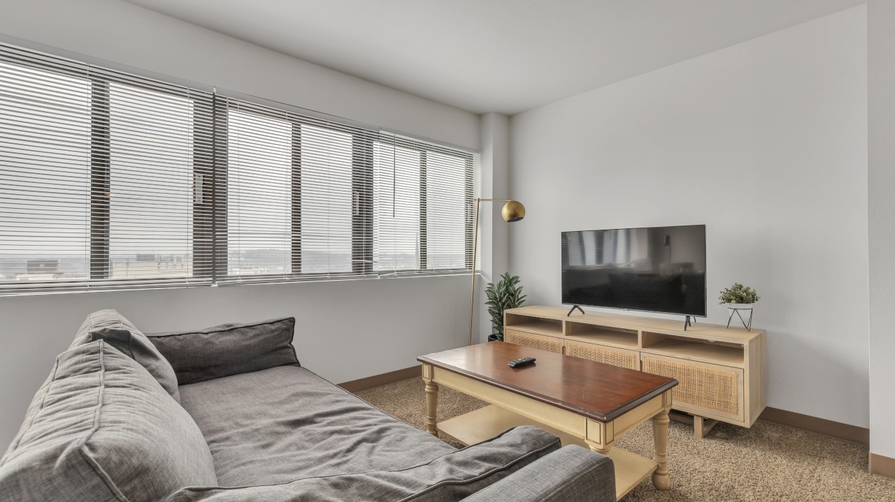Pa Place 1506, 1br