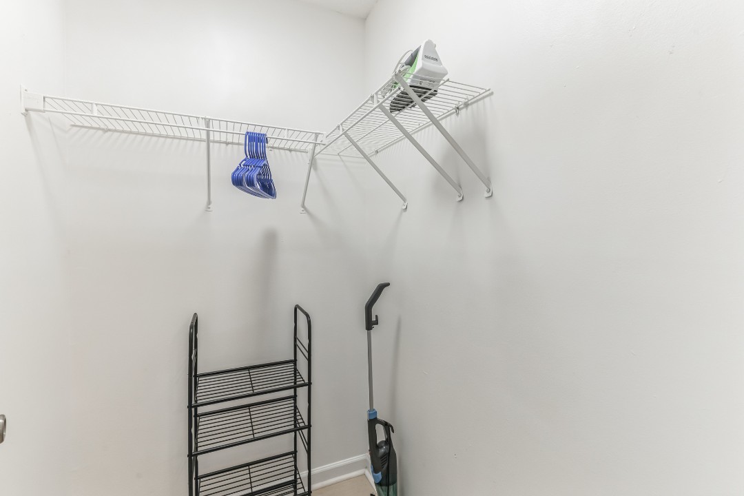 Carlson Bay, 3516-206, · Unit 1/1
