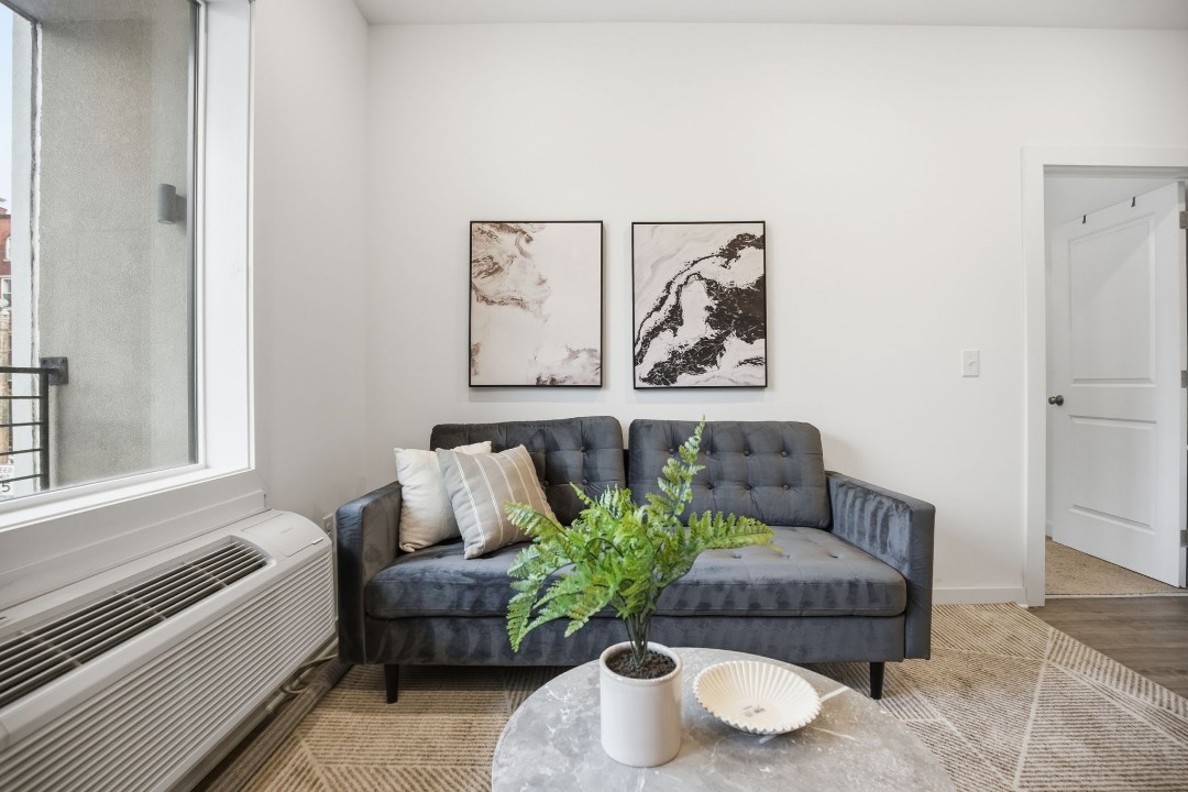 Fairmount Square 1528- 2A · Unit 1/1