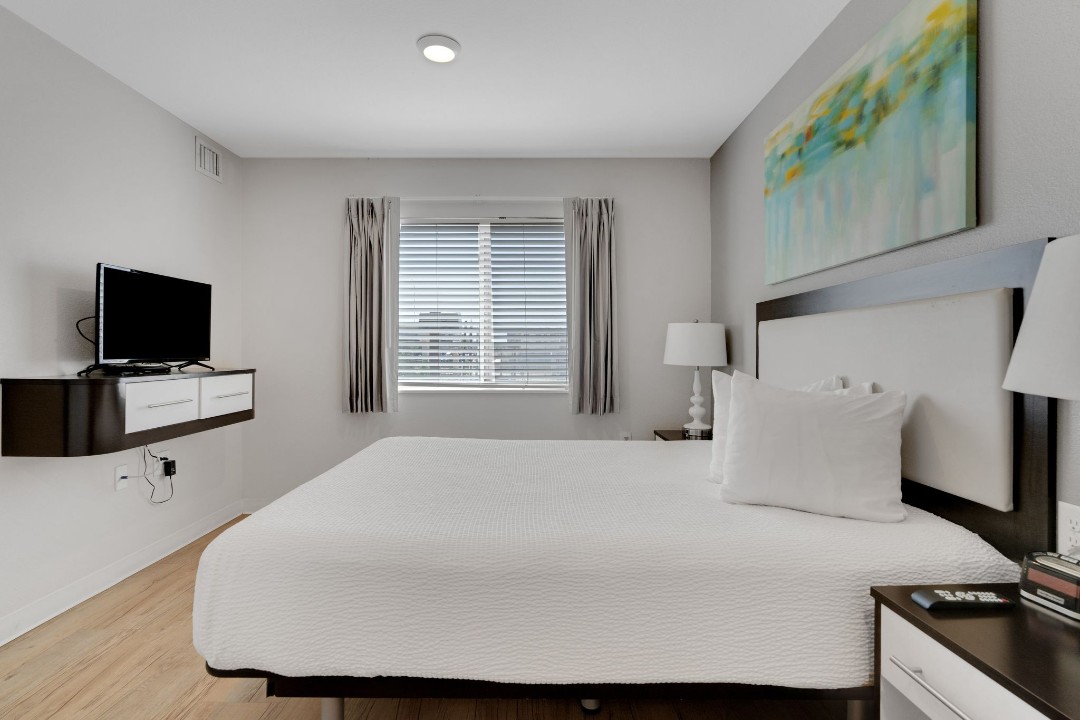 Simplicity At the Rim · Unit 1308 2/2