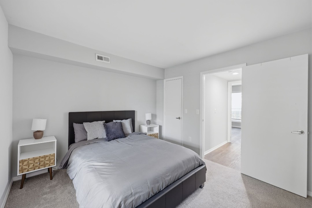 1 Bedroom · Signature layout