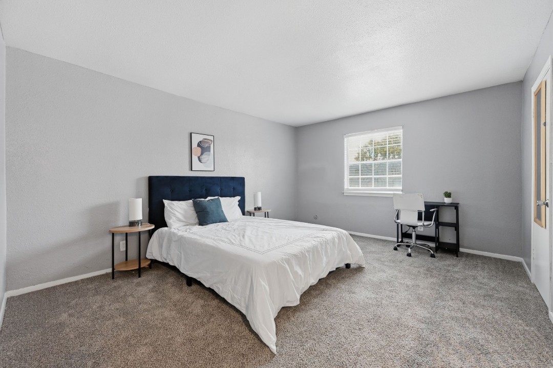 Pioneer Creek 604-4 · Unit 1/1