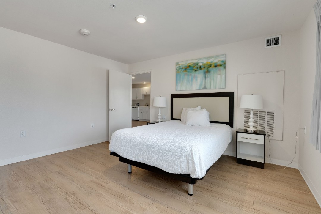 Simplicity At the Rim · Unit 1210  1/1