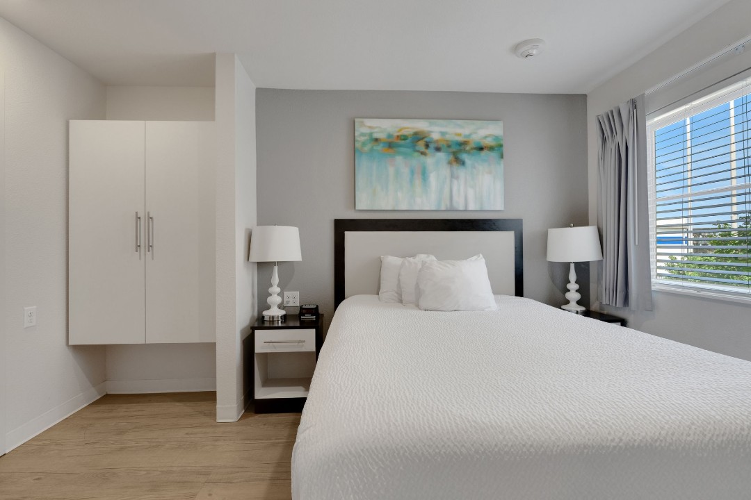 Simplicity At the Rim · Unit 1203  1/1