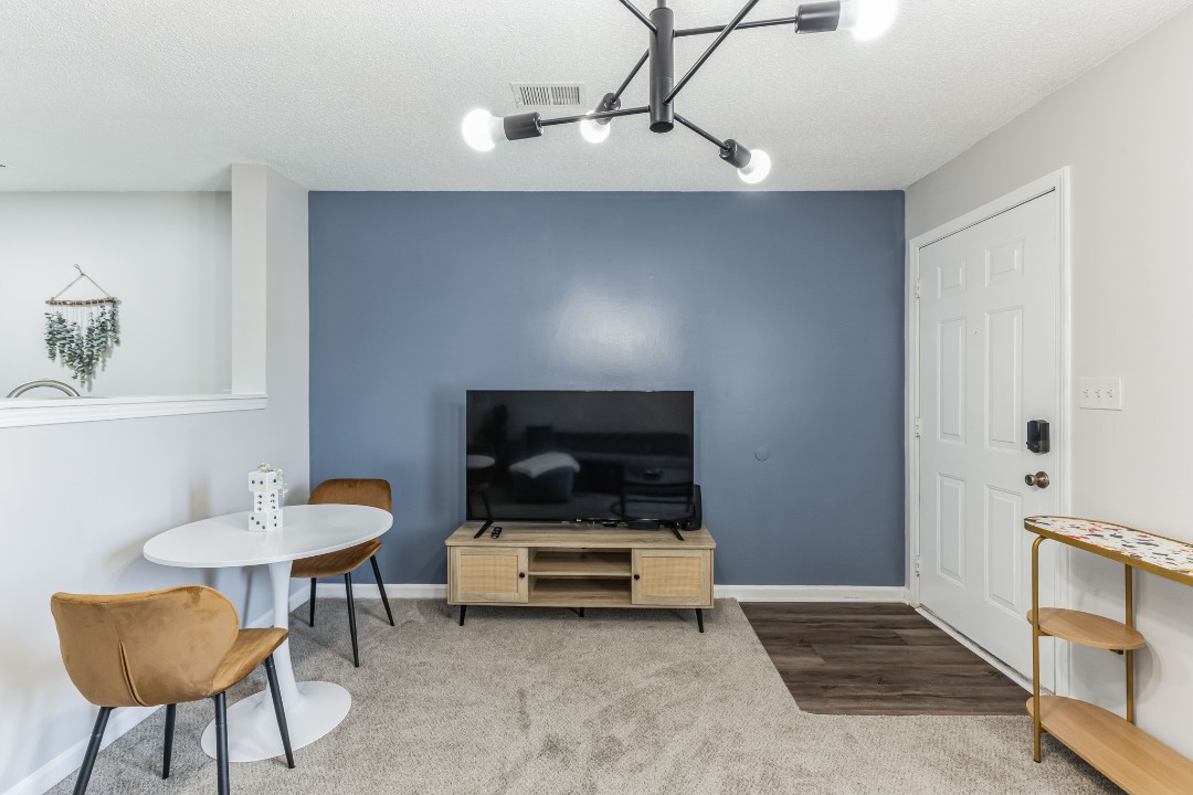 Carlson Bay, 3516-202, · Unit 1/1