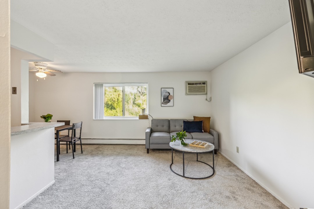 Midtown Towers 3012, · Unit 1/1
