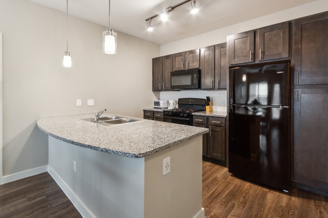 Smart Living Cypress Creek, · Unit 8302 2/2
