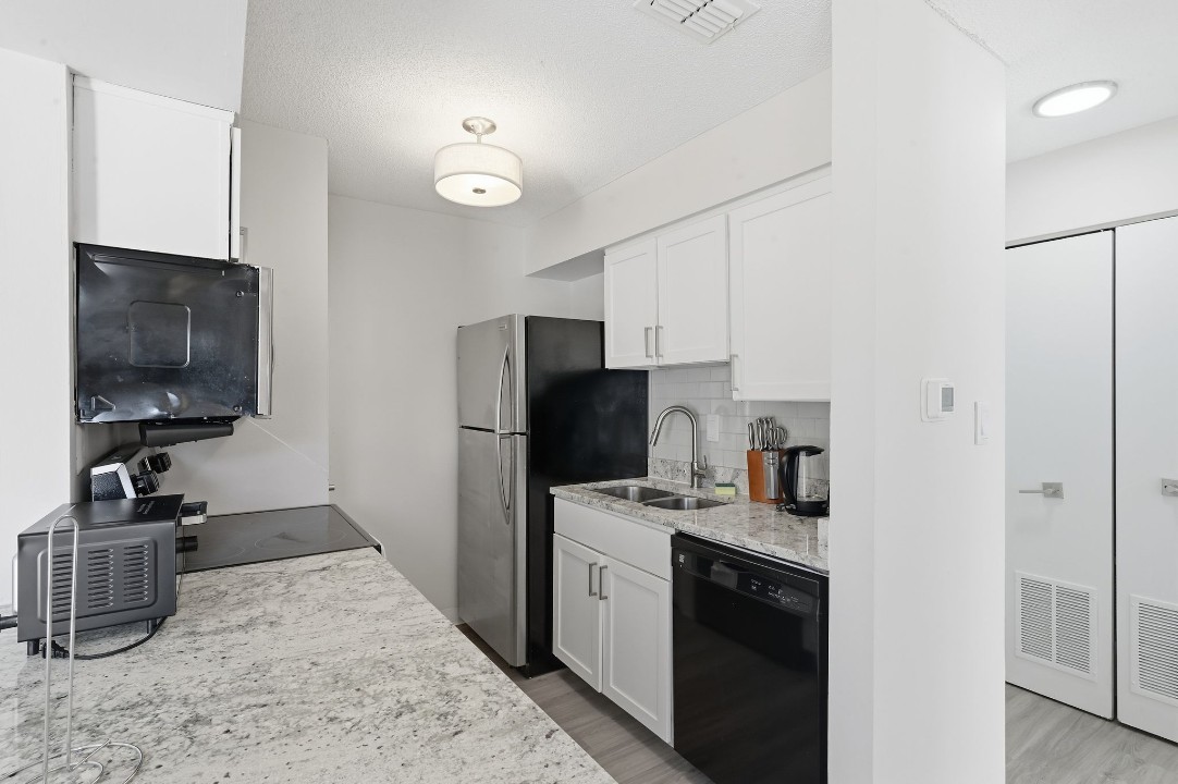 Taylor at 502 · Unit unit 2301-202 1/1