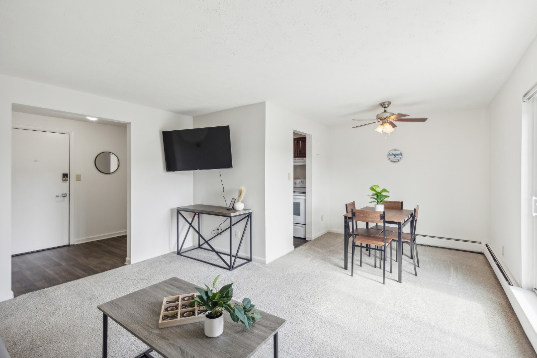 Midtown Towers 3603, · Unit 1/1