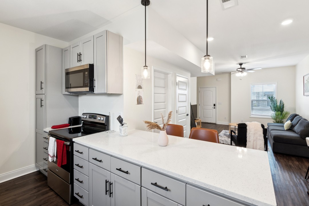 Alto · Unit L3 2bd/2.5 bth