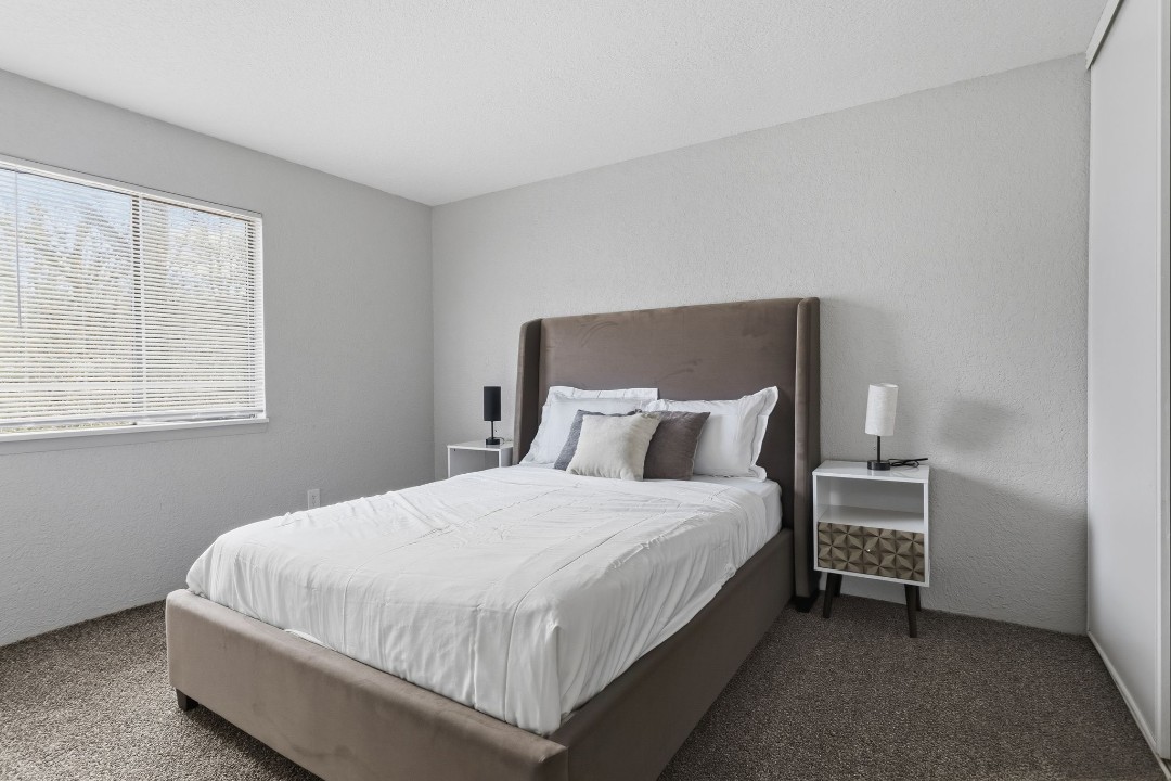 Hillcrest 8336A · Unit 2/1