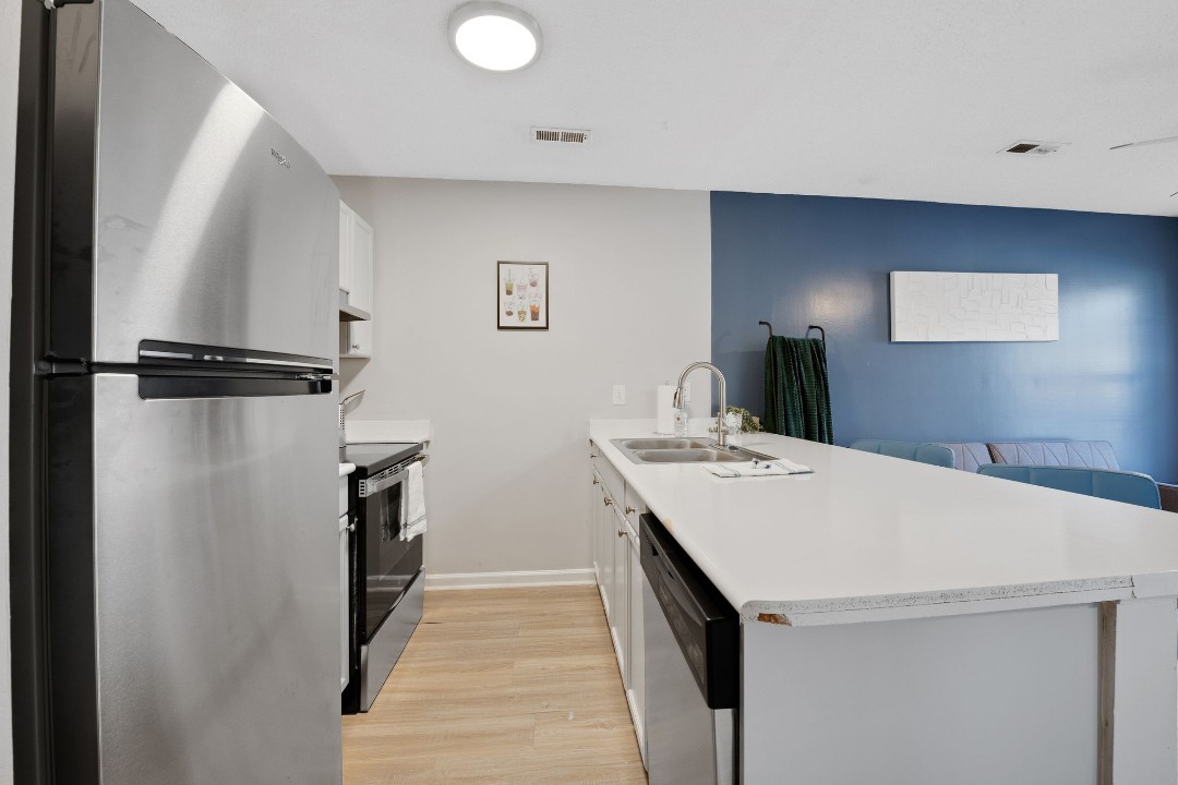 Carlson Bay, 965-104, · Unit 1/1