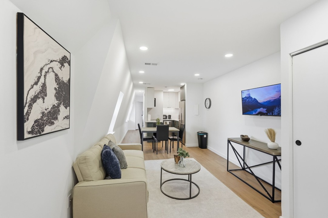 Carriage House C416 · Unit 1/1