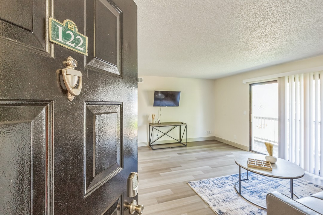 Rosehill Pointe · Unit 122 2/1