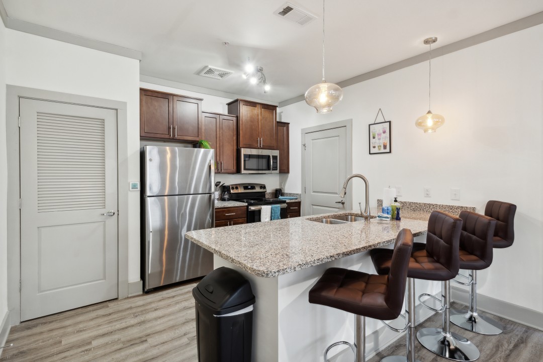 Overlook at Farragut 5001, 1BD/1BA