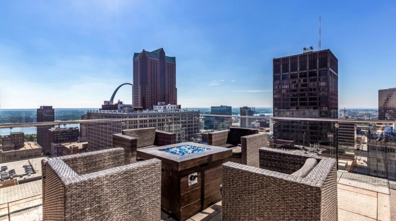The Towers at Opop · Unit 2102 1/1