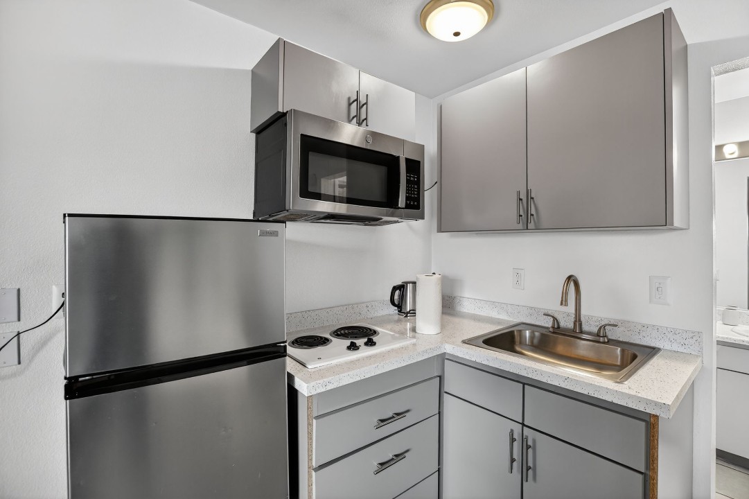 Spectra Paradise Studios · Unit 604