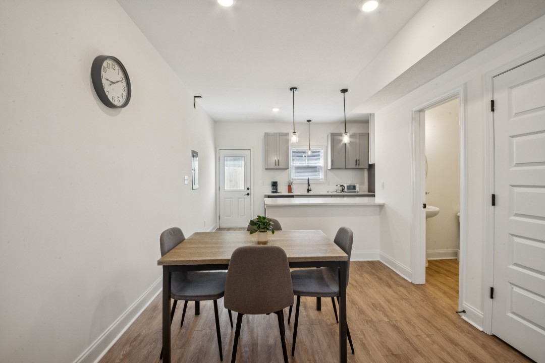 Arte Luxury townhomes F6 2/2.5