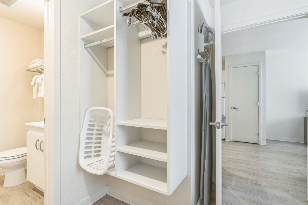 Simplicity At the Rim · Unit 1207  1/1