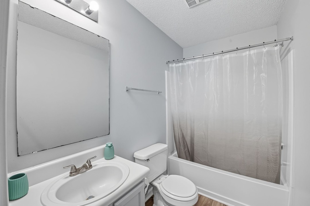 Meadowbrook 250 - 204 1bd/1bd