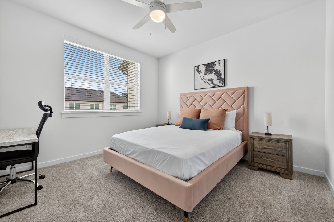 2 Bedrooms · Signature layout