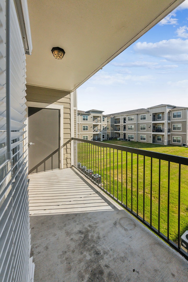 Smart Living Cypress Creek, 9206, · Unit 1/1