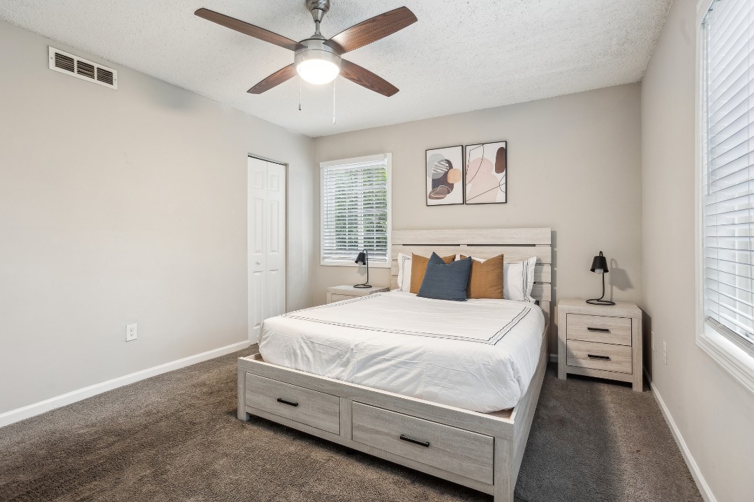 1 Bedroom · Signature layout