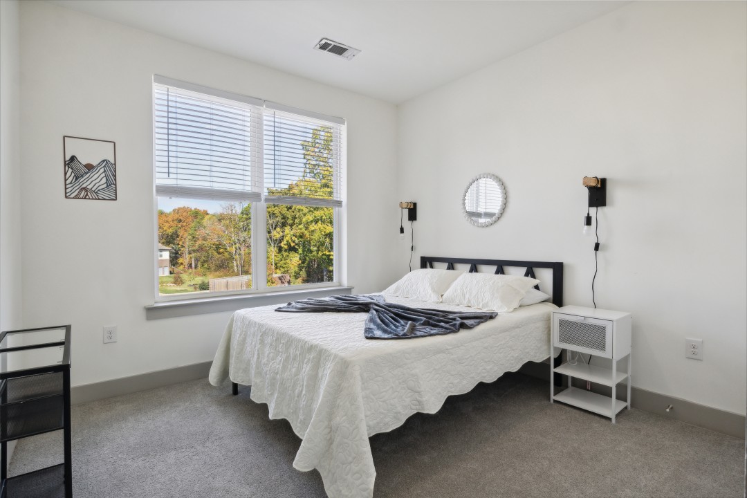 Overlook at Farragut 4302, · Unit 2/2