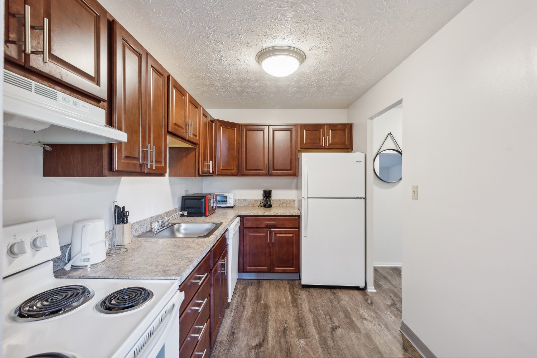 Midtown Towers 3217, · Unit 1/1